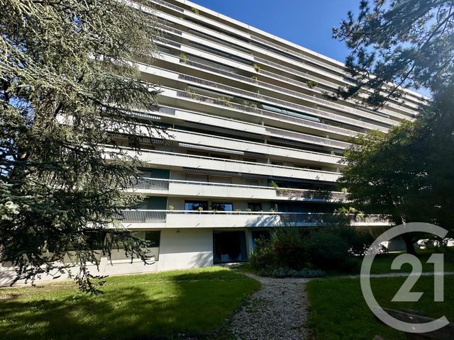 Appartement T5 à vendre - 5 pièces - 109.3 m2 - GRENOBLE - 38 - RHONE-ALPES - Century 21 Immobilier Du Palais